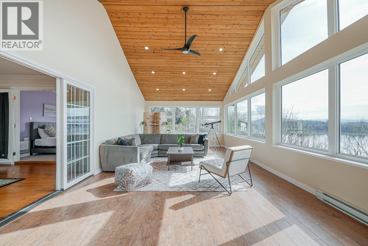 11502 Wood Street, Maple Ridge, British Columbia  V2X 4Z9 - Photo 3 - R3088806