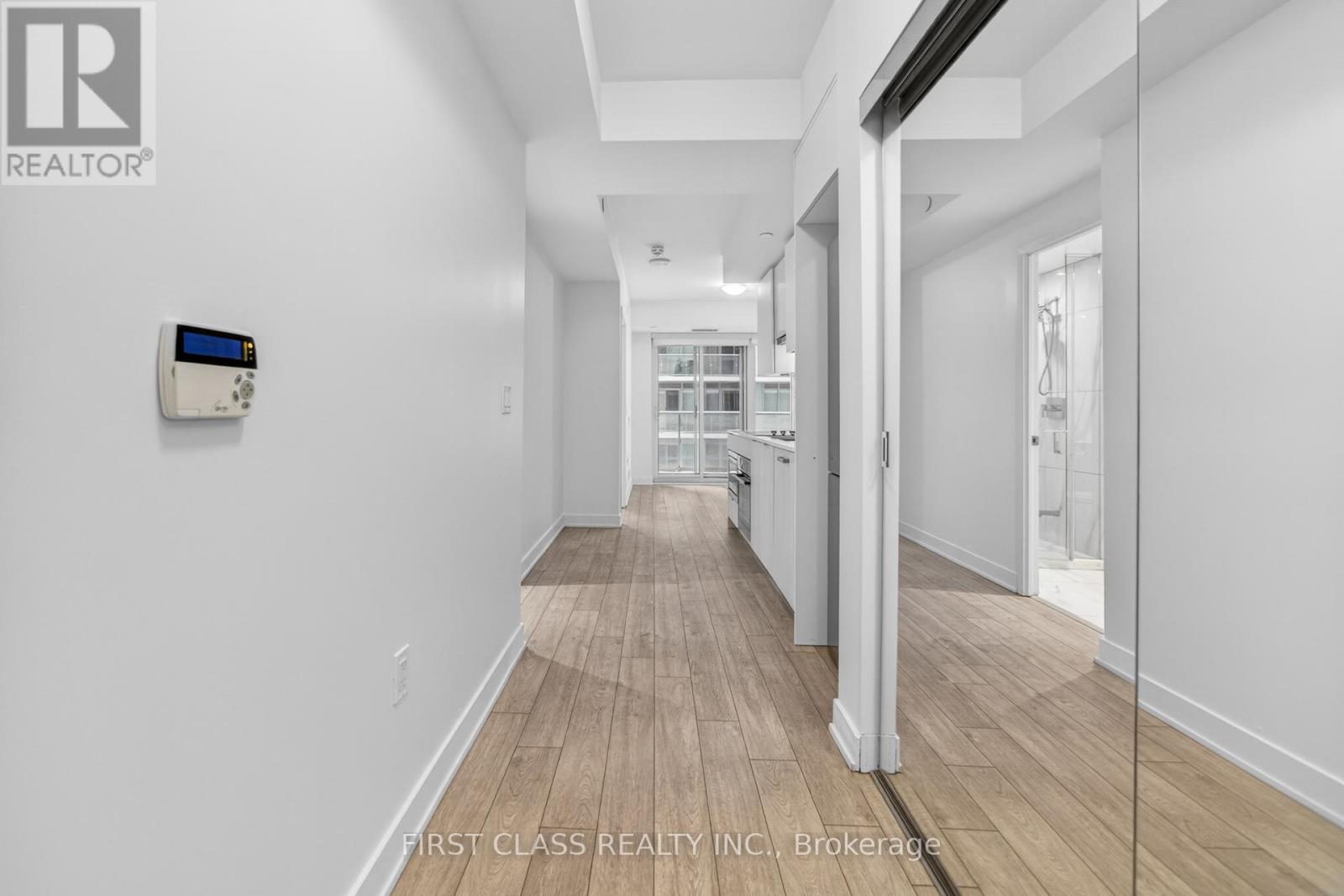 1615 - 195 Redpath Avenue, Toronto, Ontario  M4P 0E4 - Photo 4 - C12781434