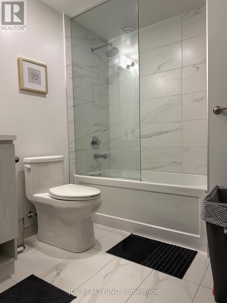 5811 - 55 Cooper Street, Toronto, Ontario  M5E 0G1 - Photo 16 - C12781480