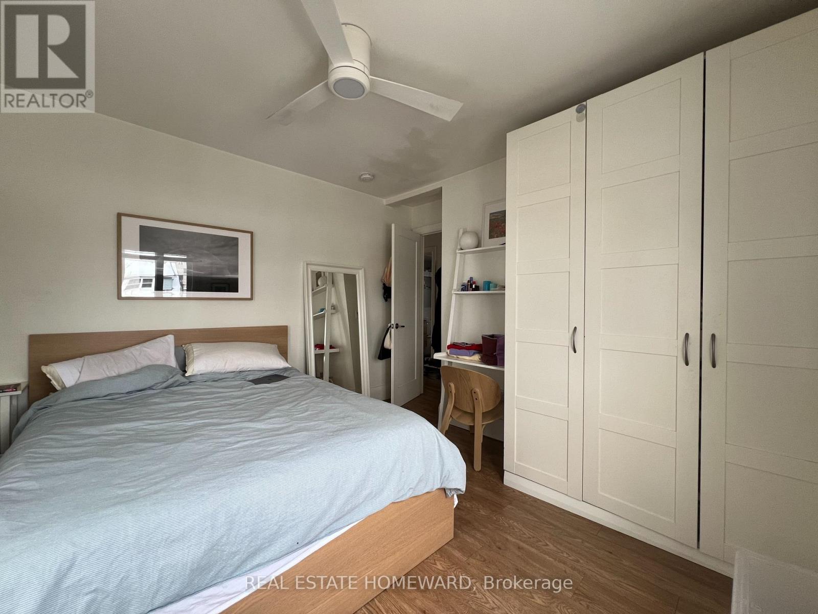 Upper - 110 Caroline Avenue, Toronto, Ontario  M4M 2X7 - Photo 4 - E12781488