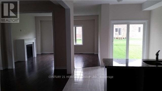 63 Tyndall Drive, Bradford West Gwillimbury (Bradford), Ontario  L3Z 4G7 - Photo 9 - N12781446