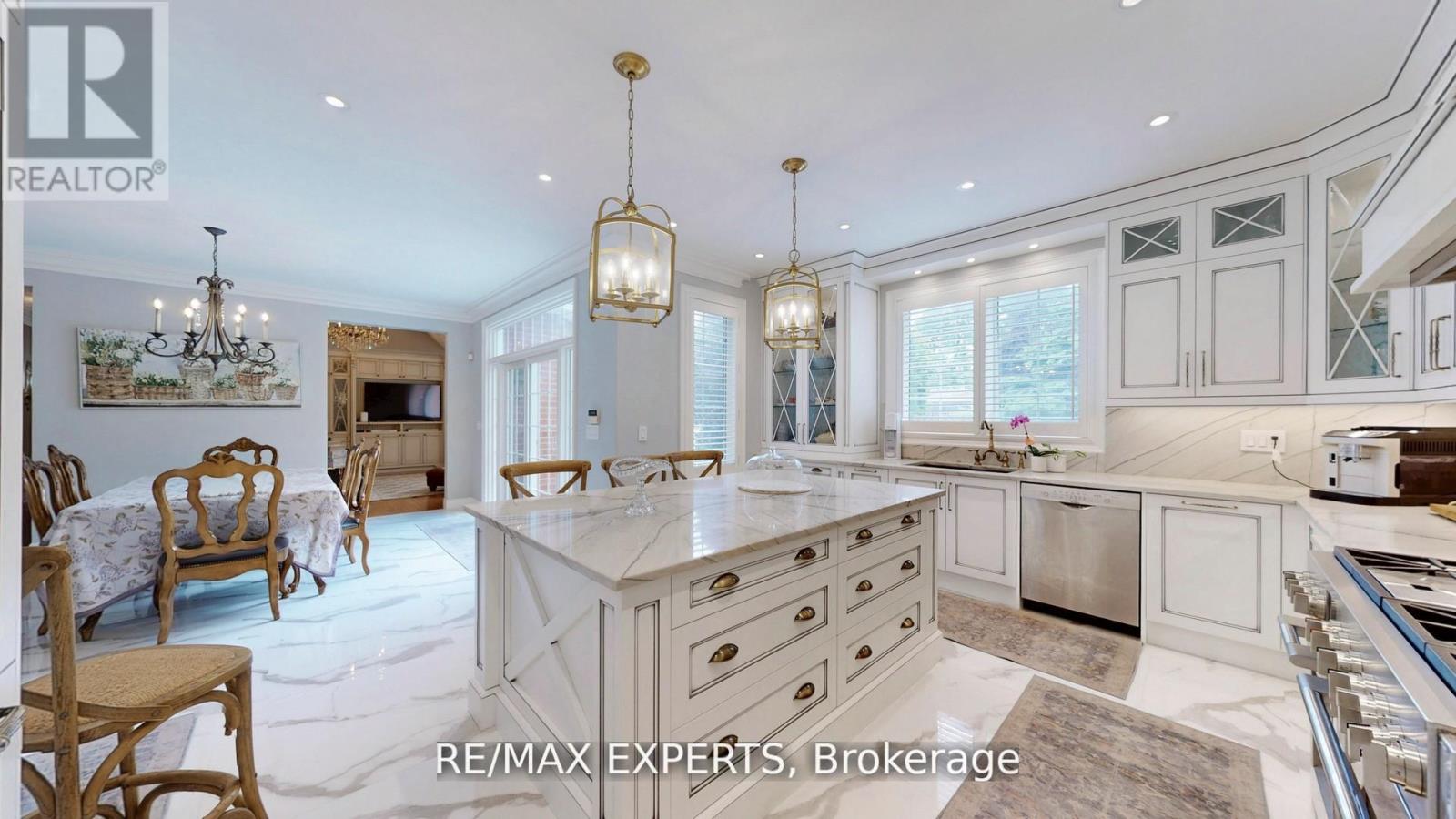 27 Theresa Circle, Vaughan, Ontario  L0J 1C0 - Photo 19 - N12781448