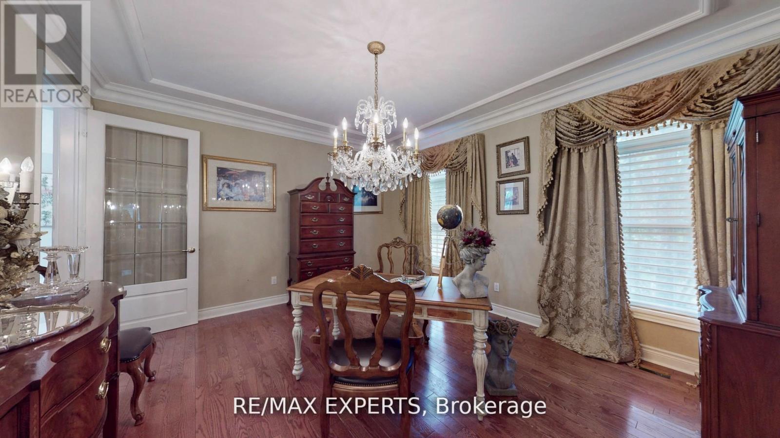 27 Theresa Circle, Vaughan, Ontario  L0J 1C0 - Photo 25 - N12781448