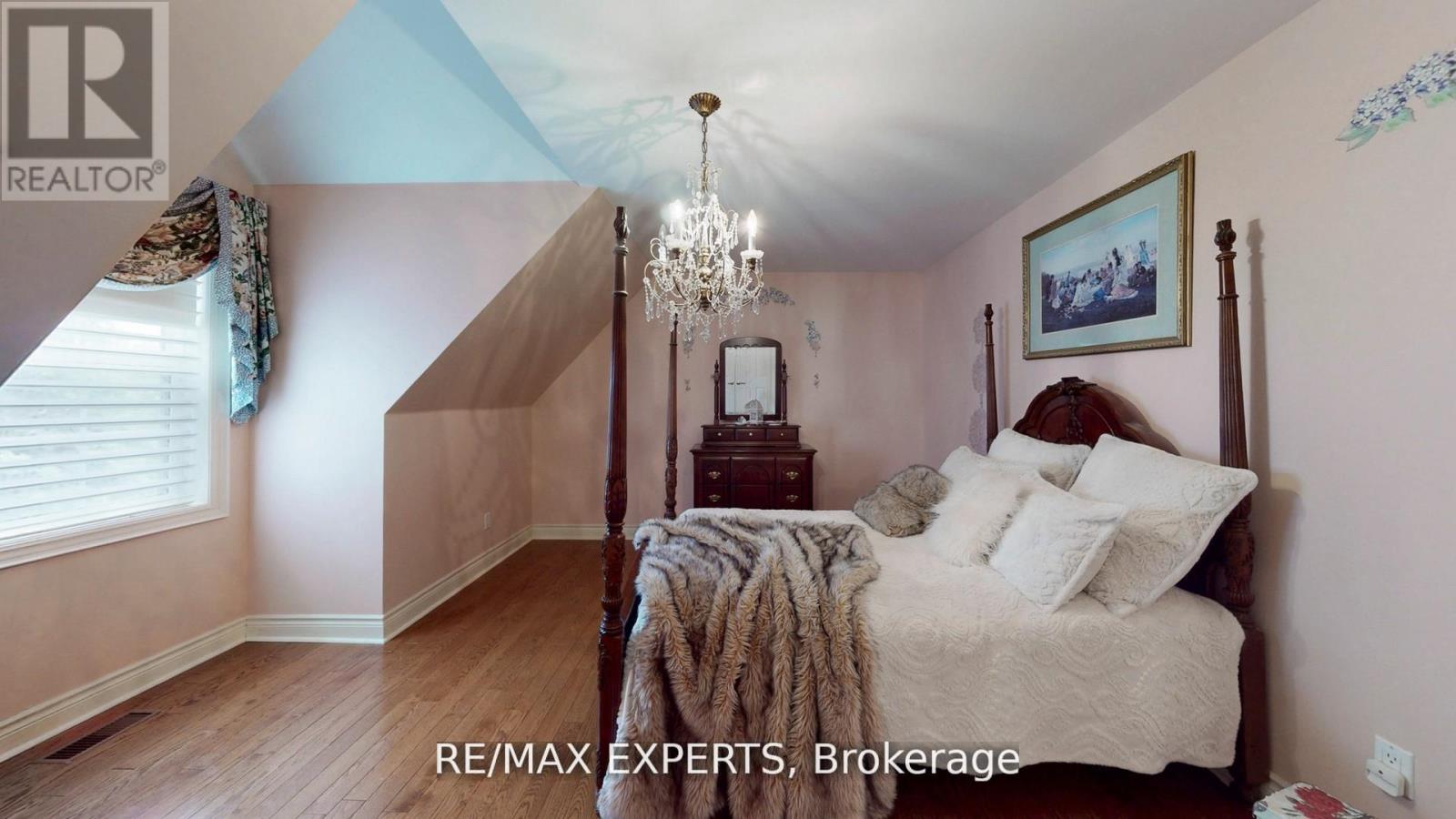 27 Theresa Circle, Vaughan, Ontario  L0J 1C0 - Photo 33 - N12781448