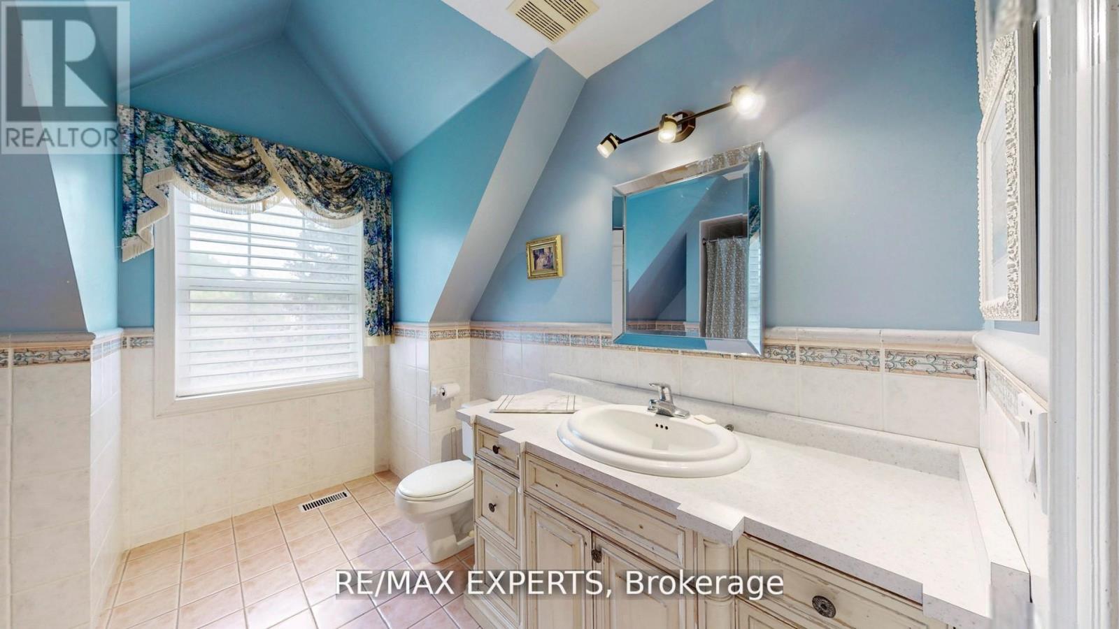 27 Theresa Circle, Vaughan, Ontario  L0J 1C0 - Photo 37 - N12781448