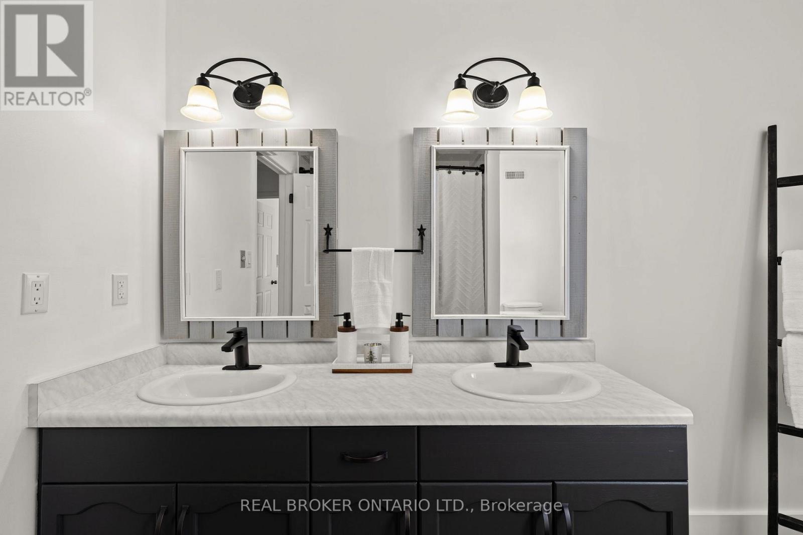 93 Simcoe Road, Ramara, Ontario  L0K 1B0 - Photo 35 - S12781418