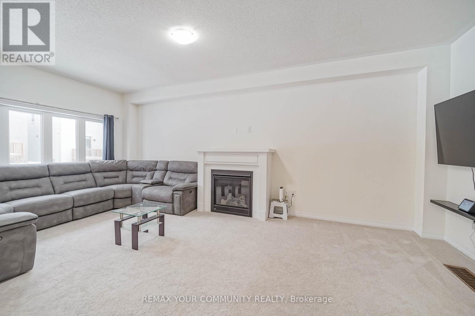 146 Flood Avenue, Clarington, Ontario  L1B 0W6 - Photo 9 - E12781356