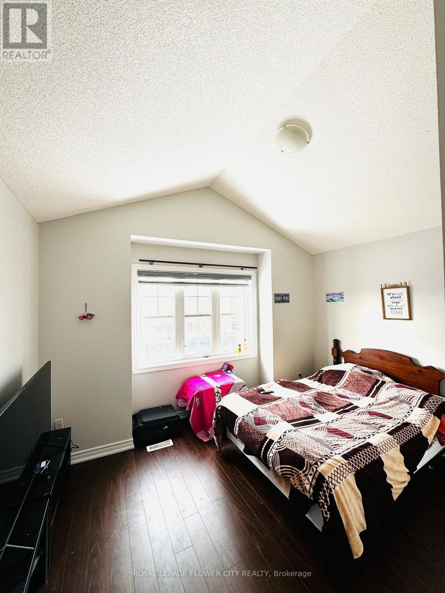 Upper - 25 Windflower Road, Brampton, Ontario  L7A 0M1 - Photo 3 - W12781424