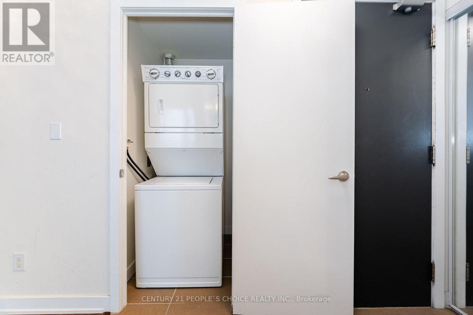 3605 - 4070 Confederation Parkway W, Mississauga, Ontario  L5B 0E9 - Photo 27 - W12781456