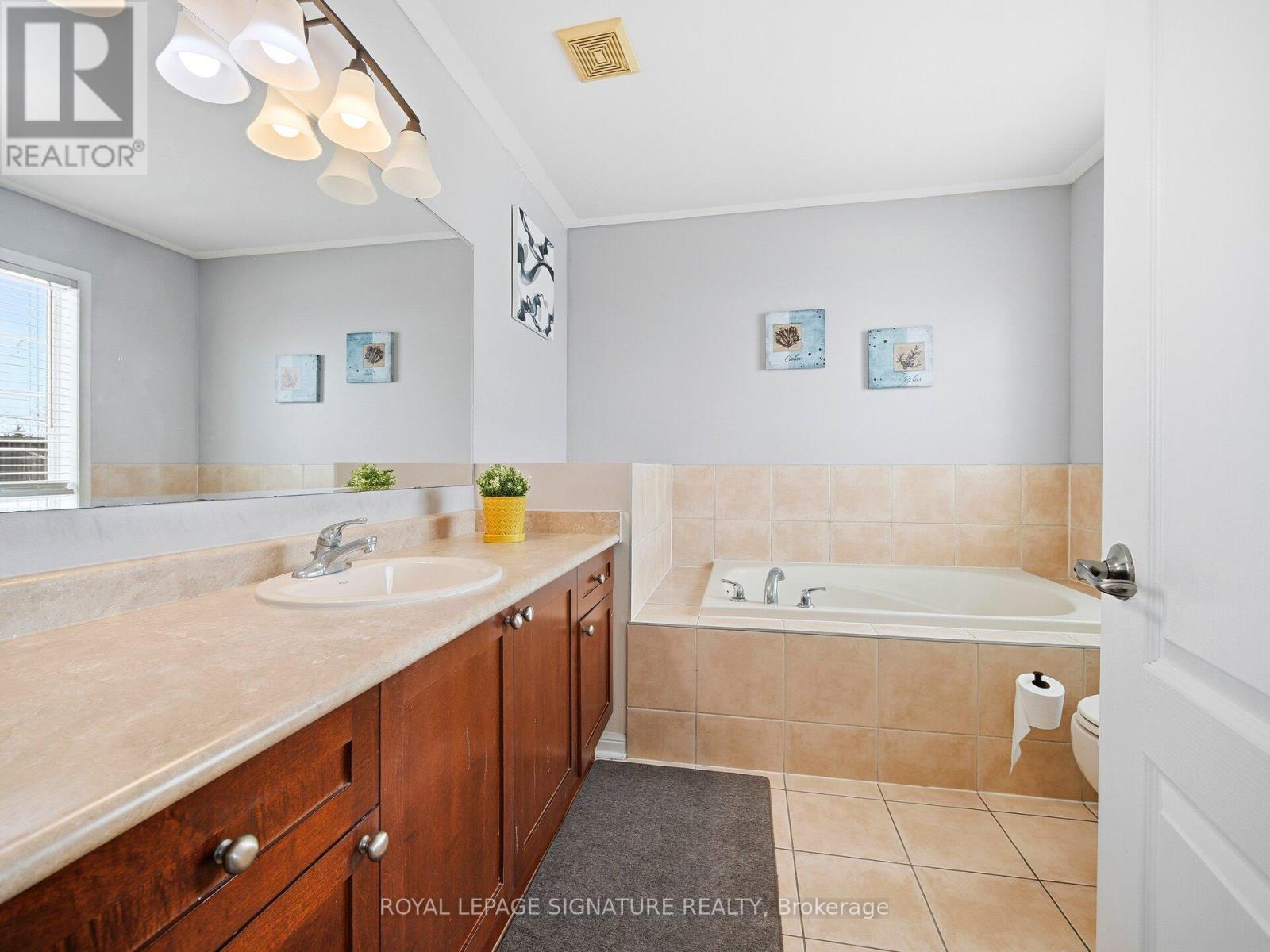 92 Owlridge Drive, Brampton, Ontario  L6X 0M5 - Photo 13 - W12781470