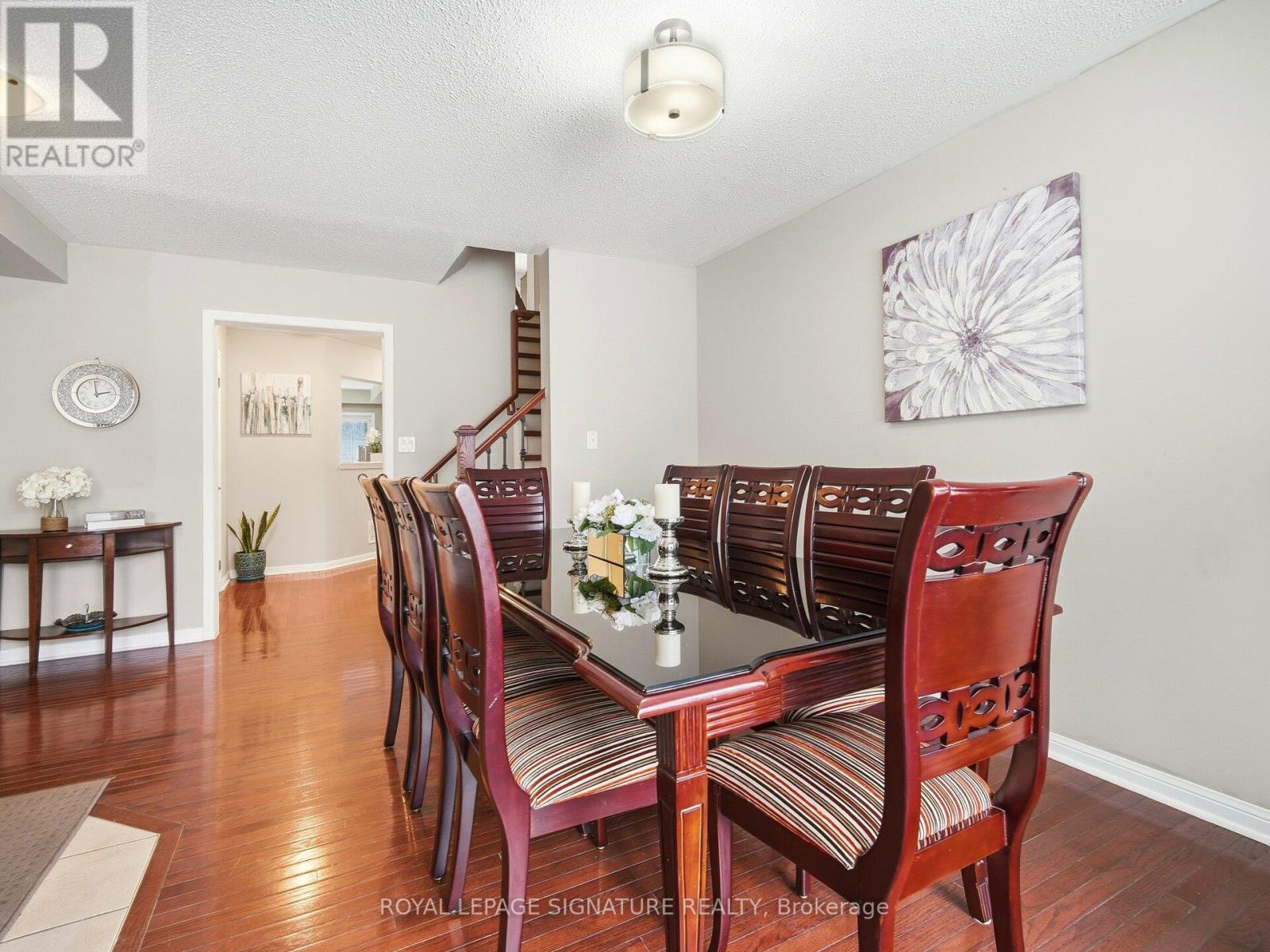 92 Owlridge Drive, Brampton, Ontario  L6X 0M5 - Photo 5 - W12781470