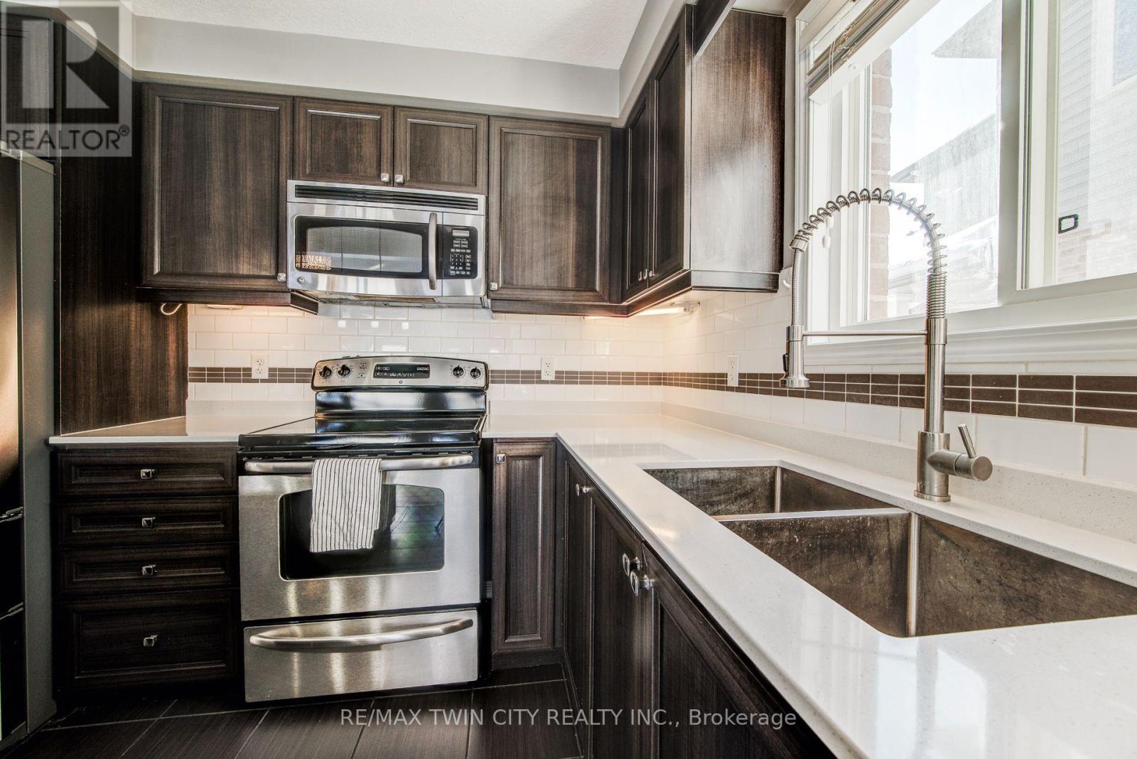 55 Upper Mercer Street, Kitchener, Ontario  N2A 4M9 - Photo 17 - X12781432