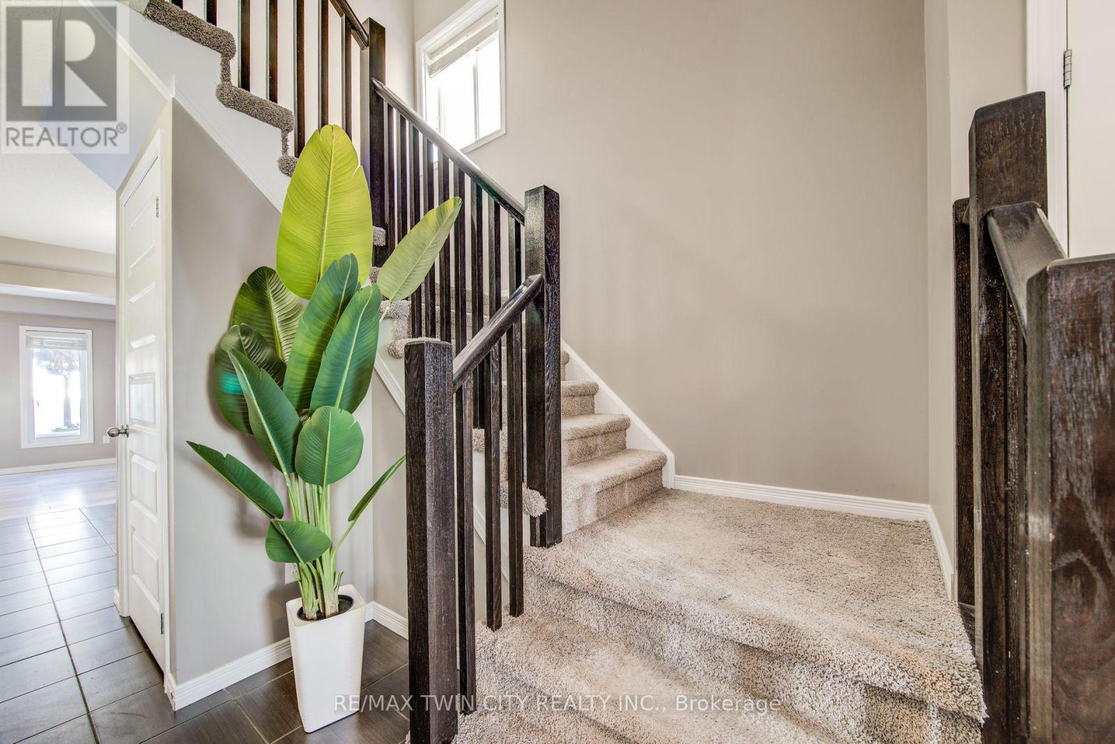 55 Upper Mercer Street, Kitchener, Ontario  N2A 4M9 - Photo 24 - X12781432