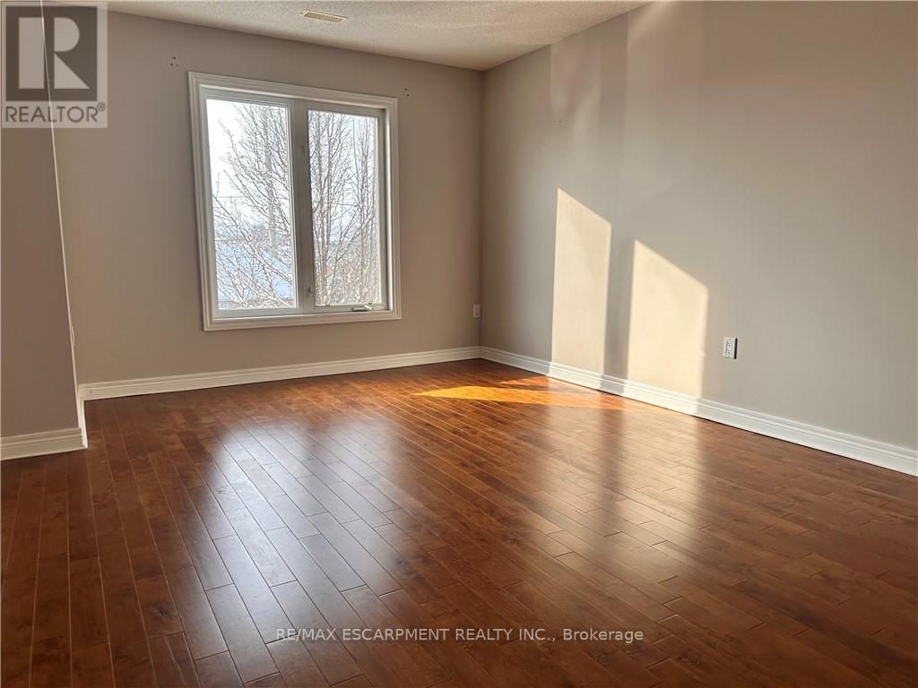 14 - 2 Harbour Drive, Hamilton, Ontario  L8E 6B1 - Photo 10 - X12781482