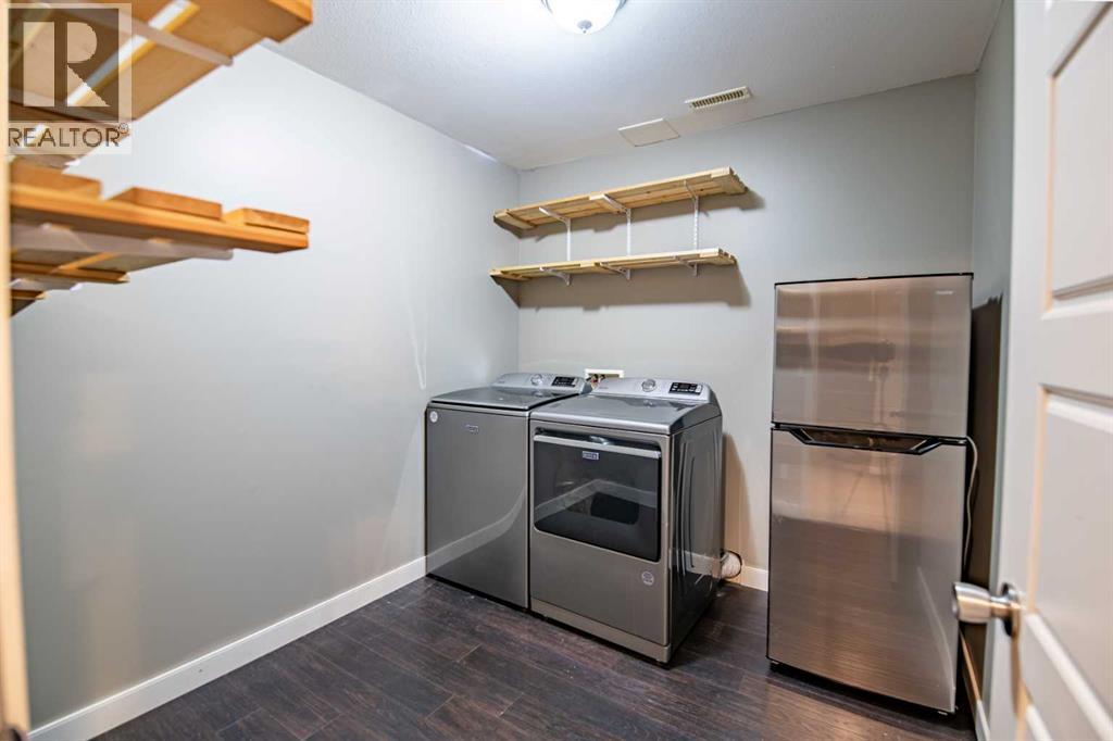 60 Vincent Close, Red Deer, Alberta  T4R 0H7 - Photo 39 - A2285075