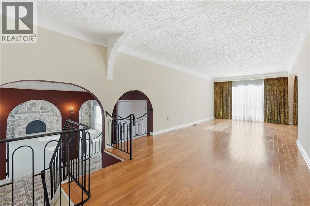 16 Harvard Place, Hamilton, Ontario  L9B 1S2 - Photo 13 - 40803921