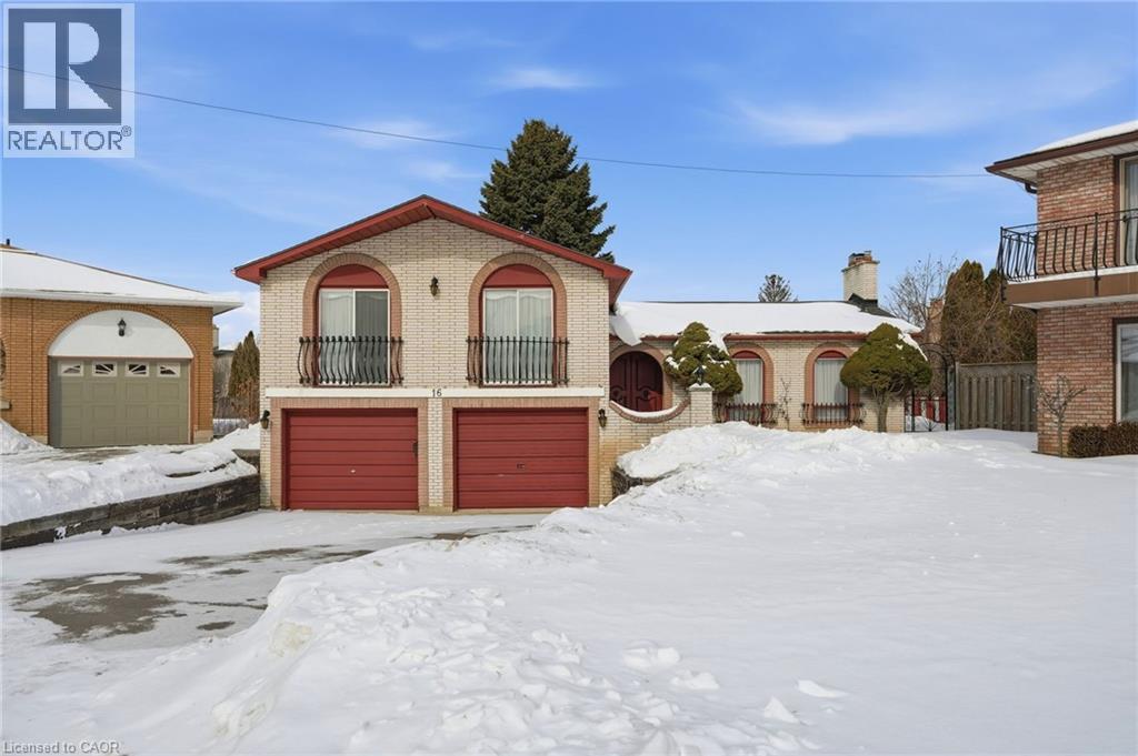 16 Harvard Place, Hamilton, Ontario  L9B 1S2 - Photo 4 - 40803921