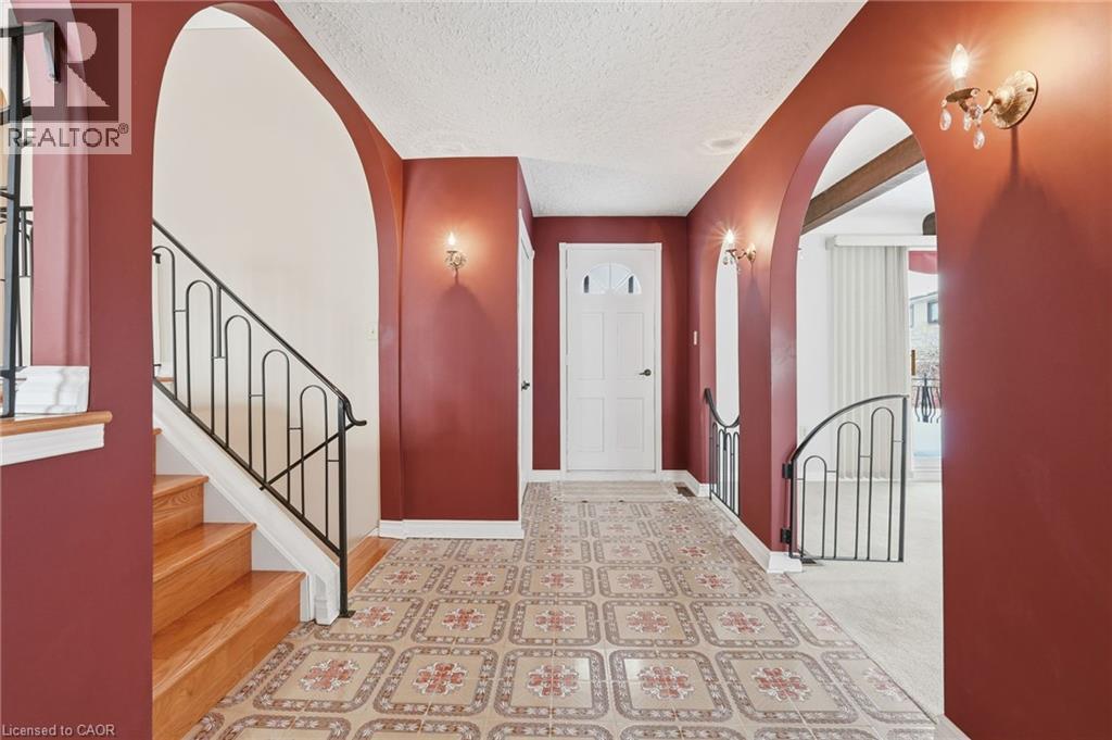 16 Harvard Place, Hamilton, Ontario  L9B 1S2 - Photo 7 - 40803921