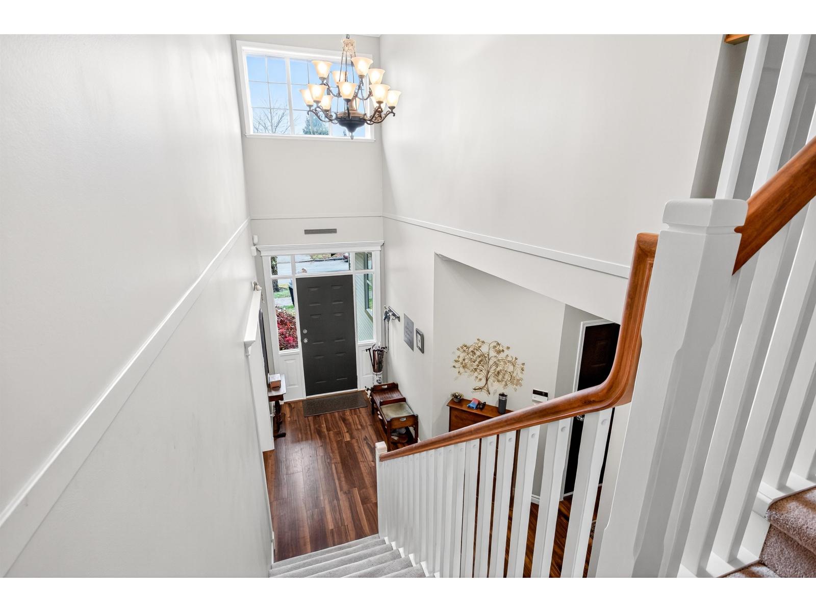 16728 62a Avenue, Surrey, British Columbia  V3S 9L3 - Photo 2 - R3089192