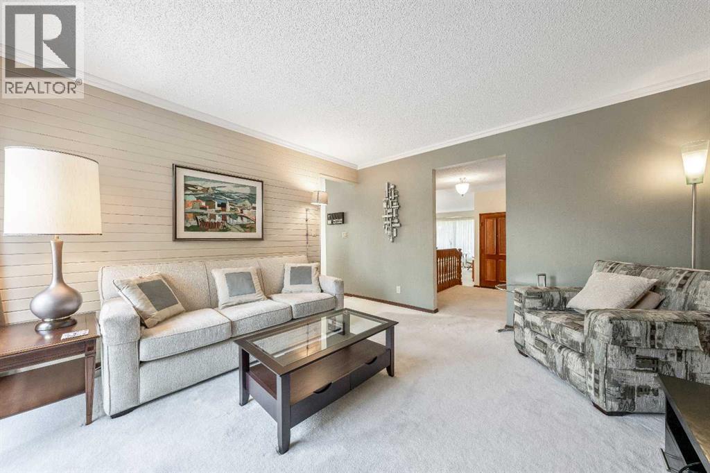 9536 Oakmount Drive Sw, Calgary, Alberta  T2V 4W1 - Photo 16 - A2284887