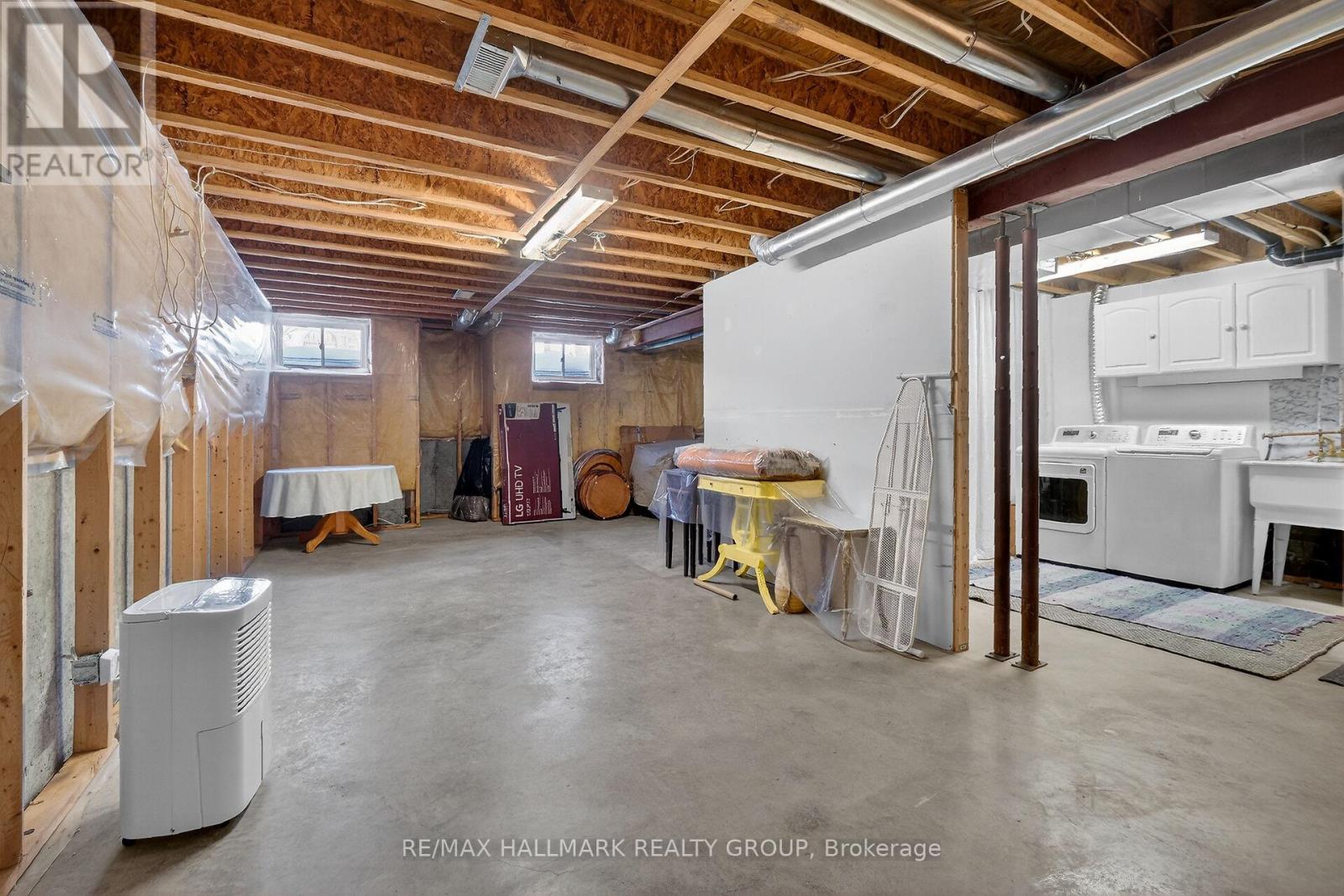 1952 Schroeder Crescent, Ottawa, Ontario  K4A 4P7 - Photo 46 - X12781498