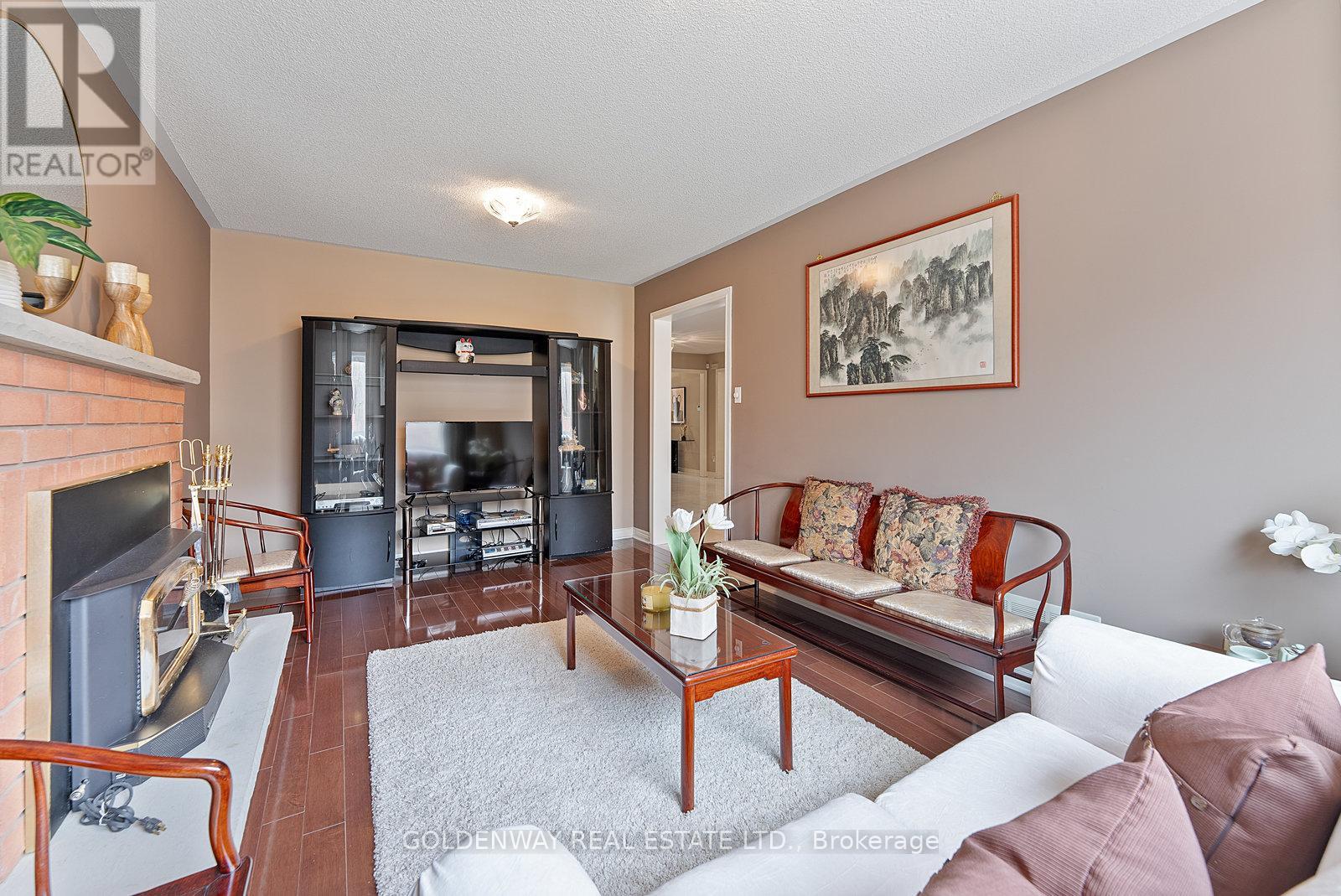 6 Loyal Blue Crescent, Richmond Hill, Ontario  L4S 1A2 - Photo 10 - N12780498