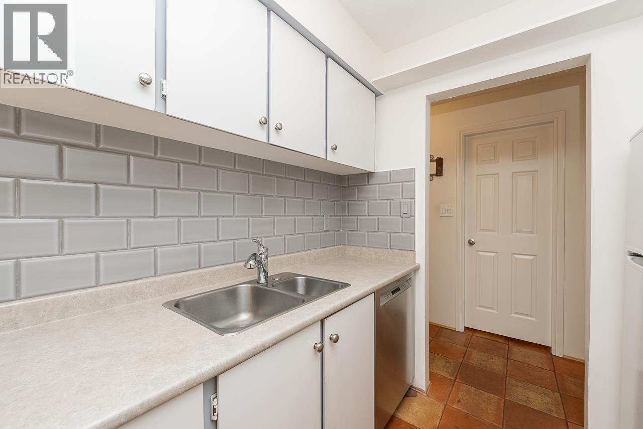 216 9847 Manchester Drive, Burnaby, British Columbia  V3N 4P4 - Photo 10 - R3089195