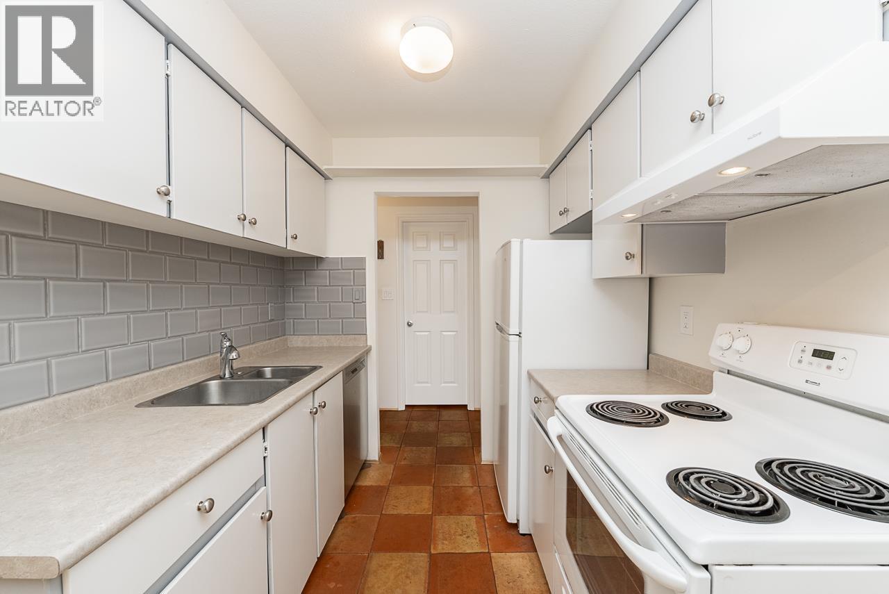 216 9847 Manchester Drive, Burnaby, British Columbia  V3N 4P4 - Photo 11 - R3089195