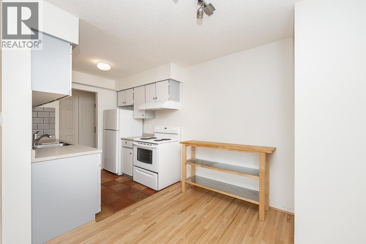 216 9847 Manchester Drive, Burnaby, British Columbia  V3N 4P4 - Photo 14 - R3089195