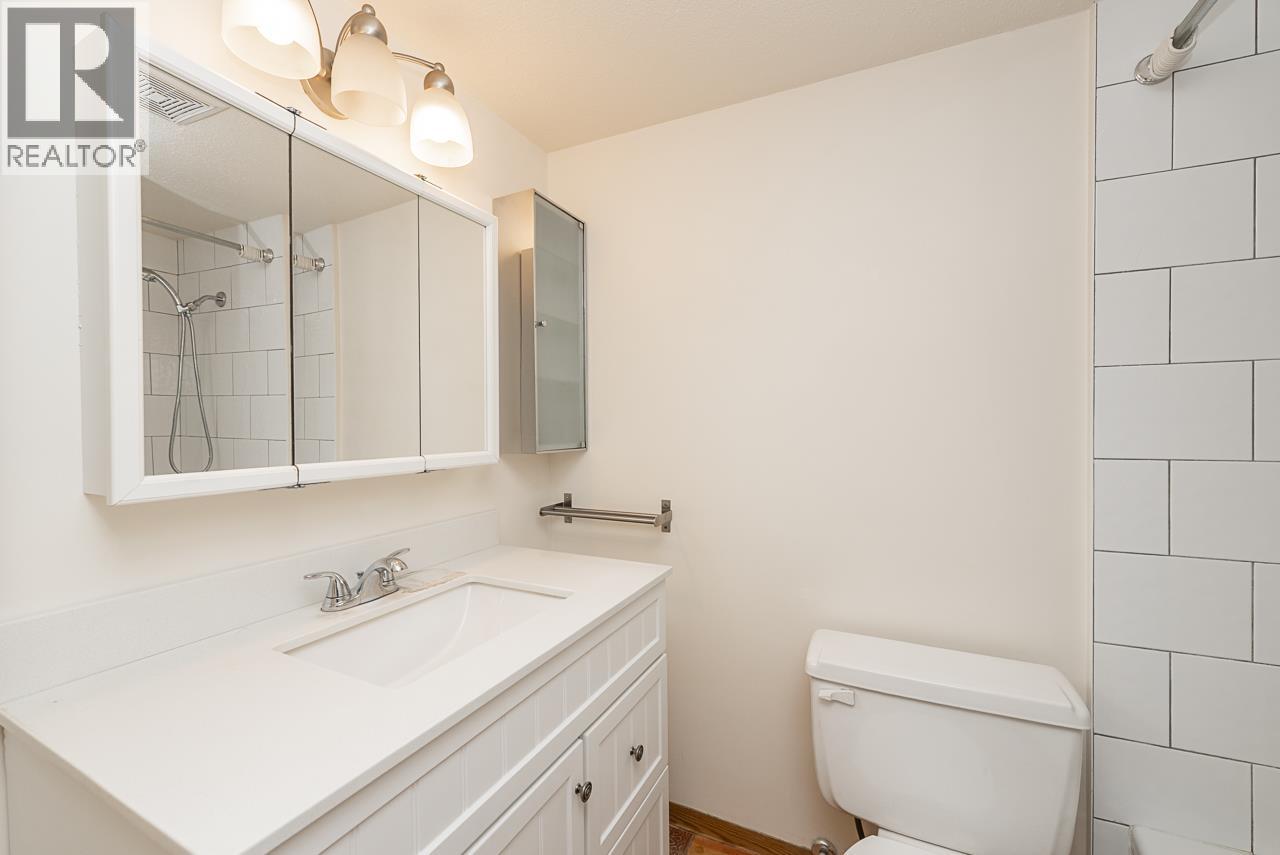 216 9847 Manchester Drive, Burnaby, British Columbia  V3N 4P4 - Photo 28 - R3089195