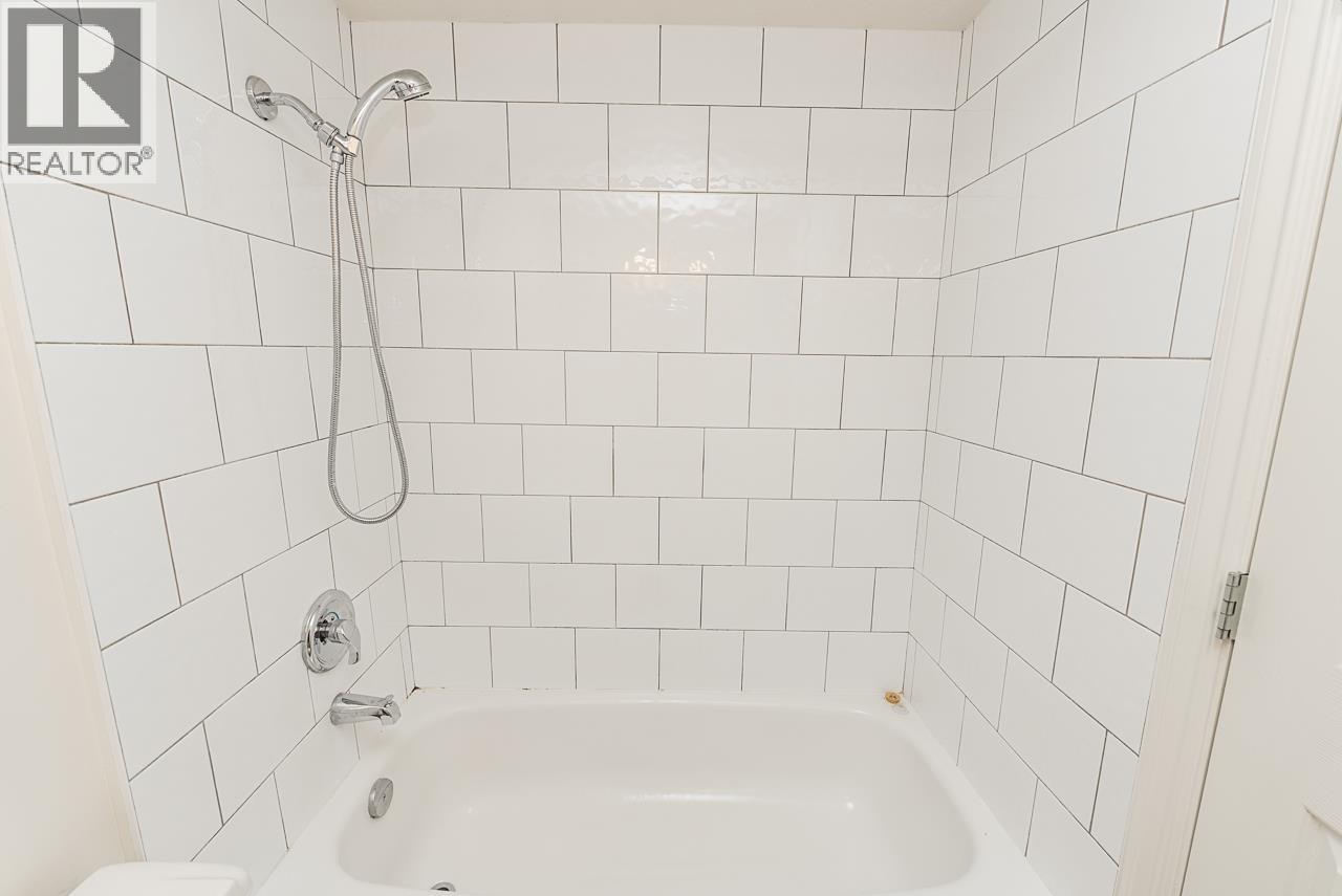 216 9847 Manchester Drive, Burnaby, British Columbia  V3N 4P4 - Photo 29 - R3089195