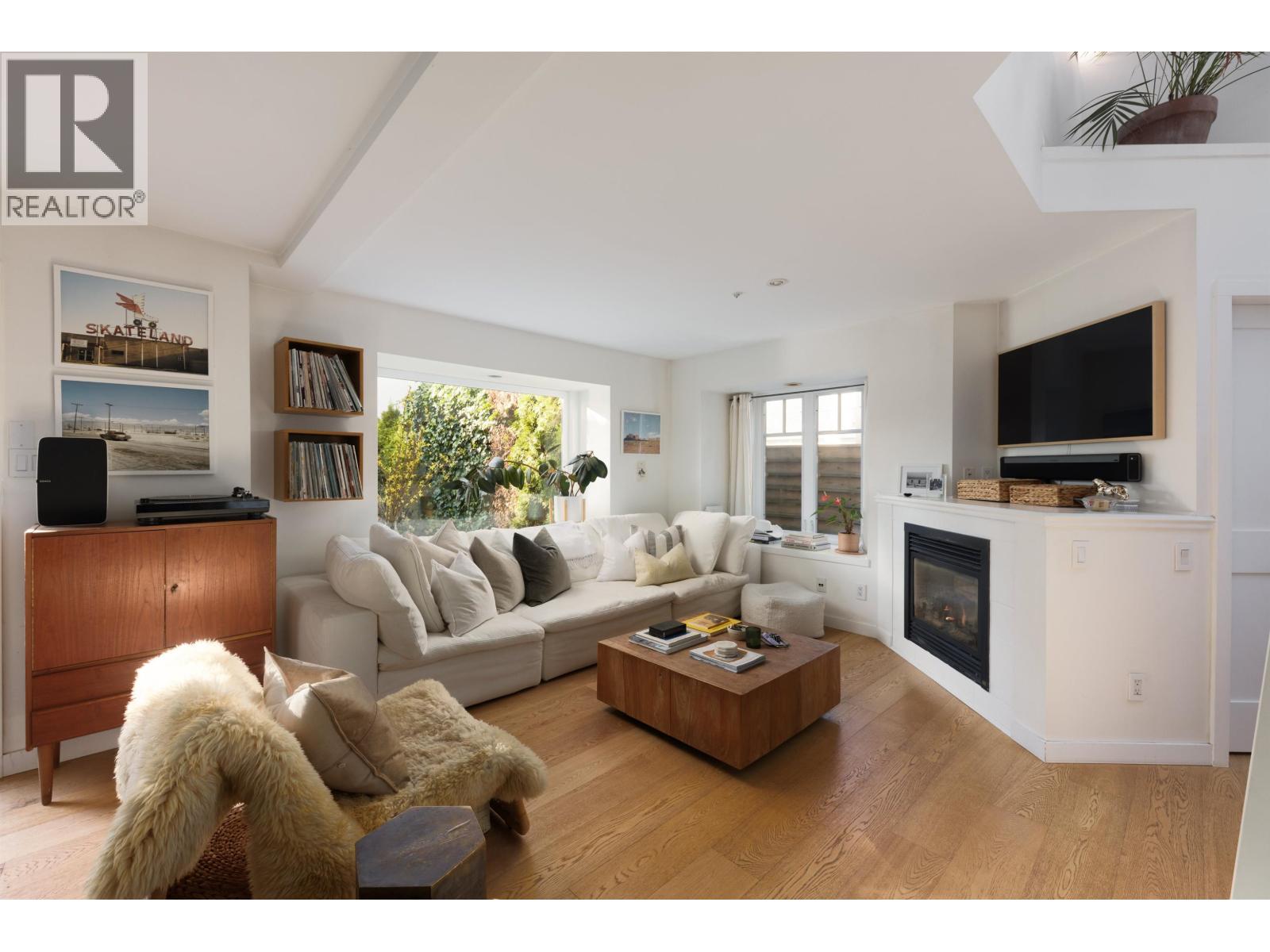 3260 W 8th Avenue, Vancouver, British Columbia  V6K 2C5 - Photo 5 - R3089197