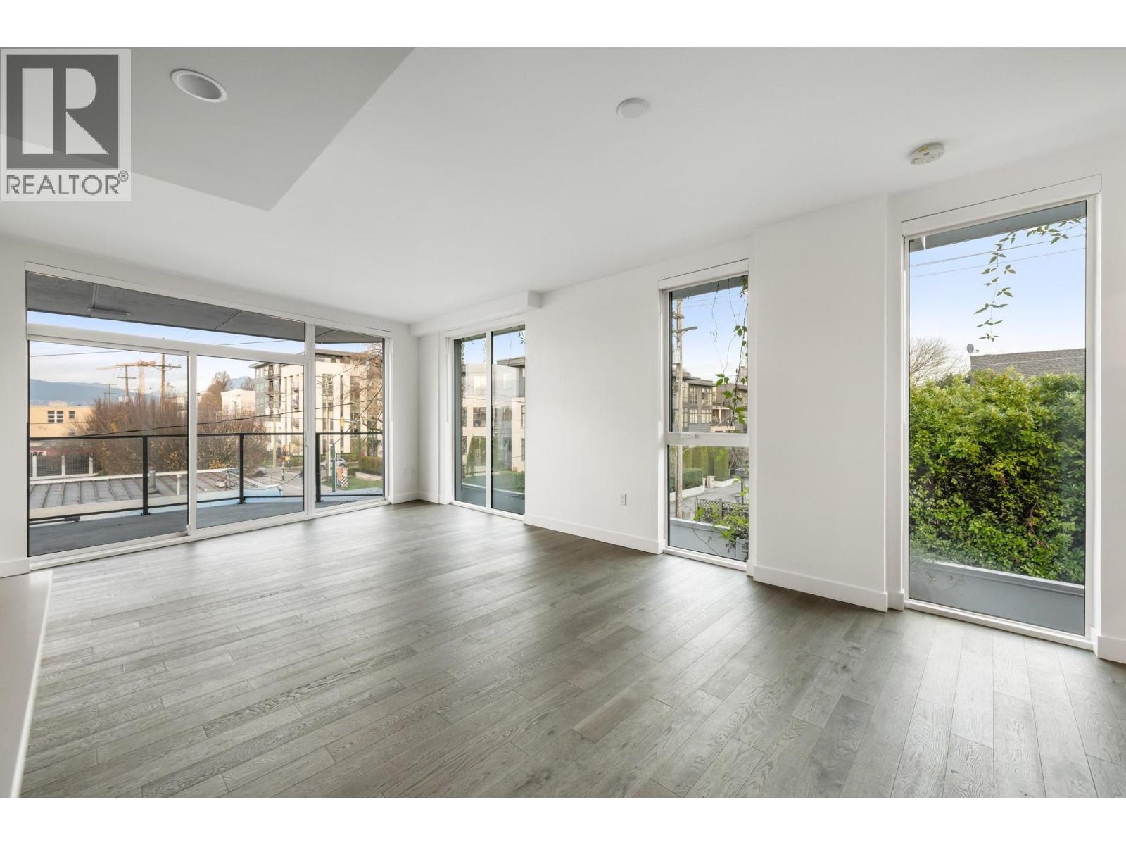 302 2888 Arbutus Street, Vancouver, British Columbia  V6J 0J1 - Photo 2 - R3089222