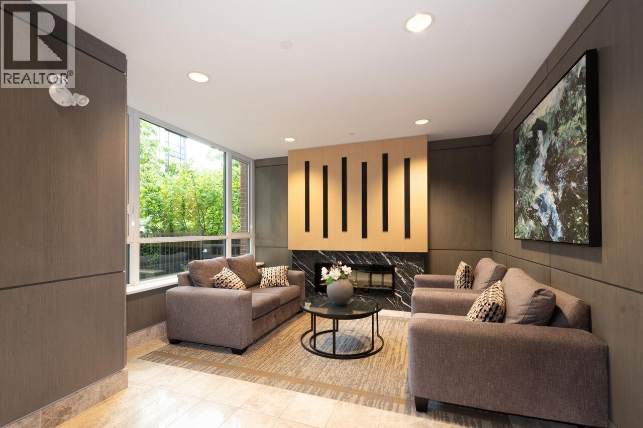 214 2651 Library Lane, North Vancouver, British Columbia  V7J 0C1 - Photo 4 - R3089230