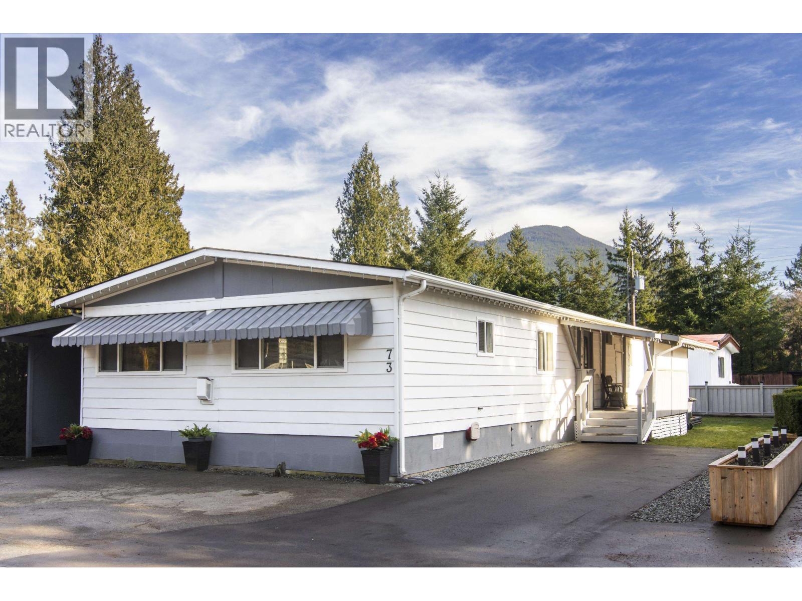 73 1830 Mamquam Road, Squamish, British Columbia  V0N 1T0 - Photo 1 - R3089200