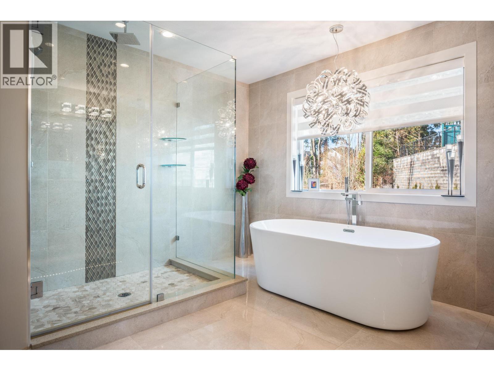 1412 Strawline Hill Street, Coquitlam, British Columbia  V3E 0L5 - Photo 20 - R3089232