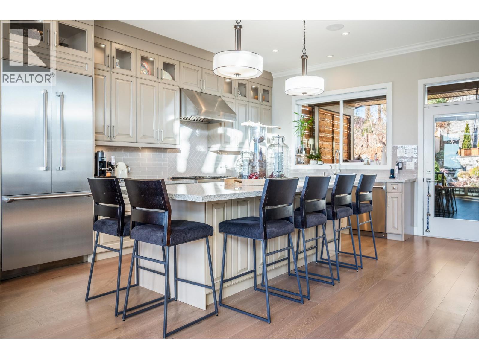 1412 Strawline Hill Street, Coquitlam, British Columbia  V3E 0L5 - Photo 5 - R3089232