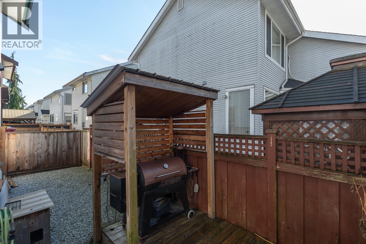 19850 Butternut Lane, Pitt Meadows, British Columbia  V3Y 2S7 - Photo 39 - R3089237