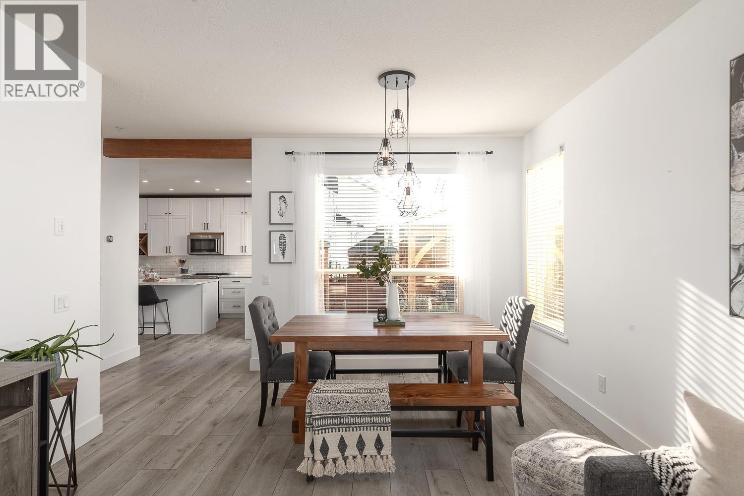 19850 Butternut Lane, Pitt Meadows, British Columbia  V3Y 2S7 - Photo 5 - R3089237