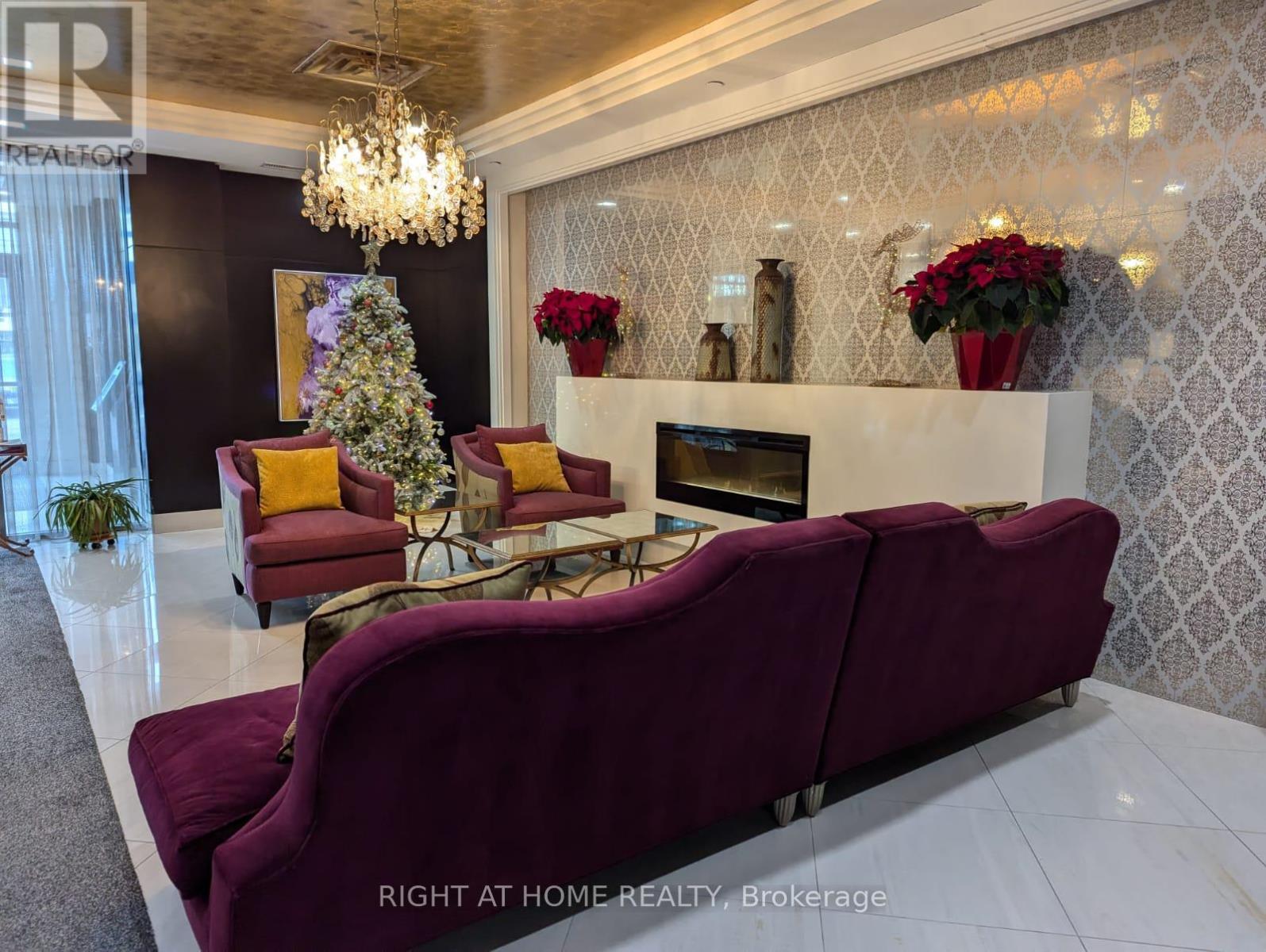 702 - 520 Steeles Avenue W, Vaughan, Ontario  L4J 1A2 - Photo 2 - N12781510