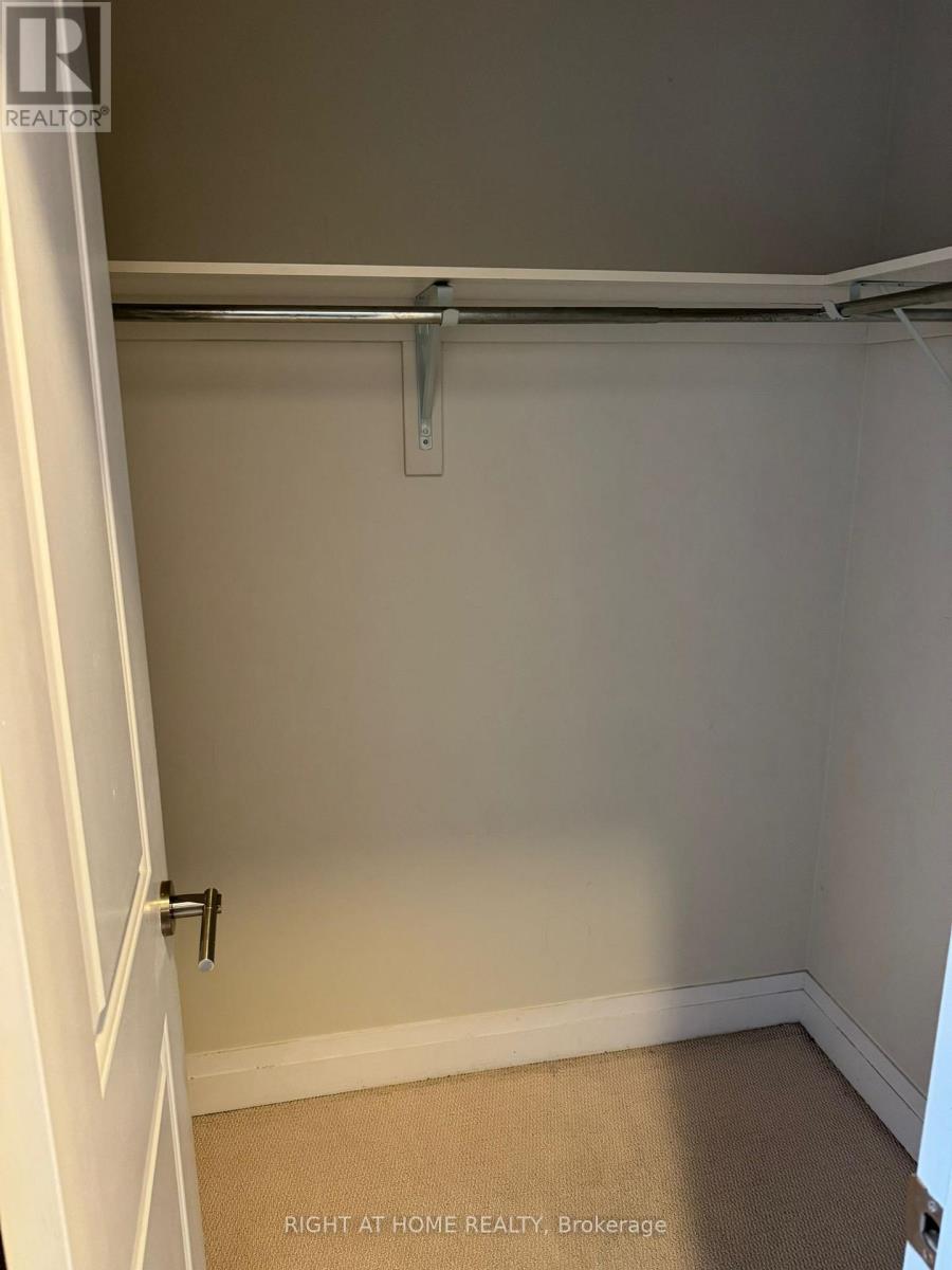 702 - 520 Steeles Avenue W, Vaughan, Ontario  L4J 1A2 - Photo 9 - N12781510