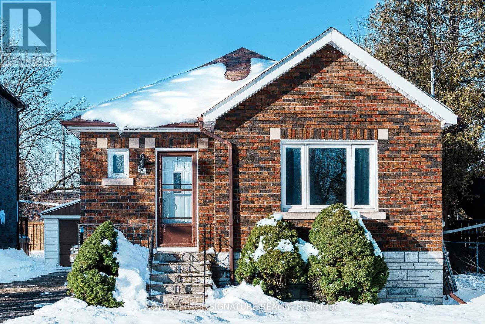 56 ASH CRESCENT, Toronto, Ontario