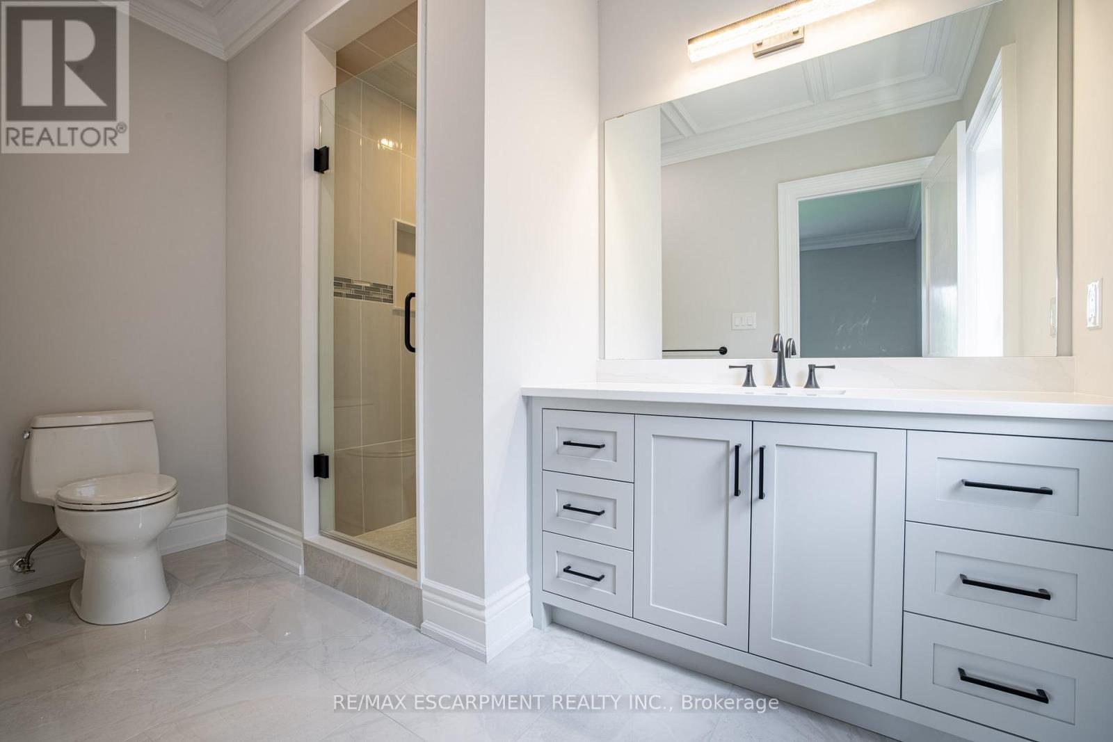 31 Bayside Court, Burlington, Ontario  L7T 1M8 - Photo 23 - W12781538