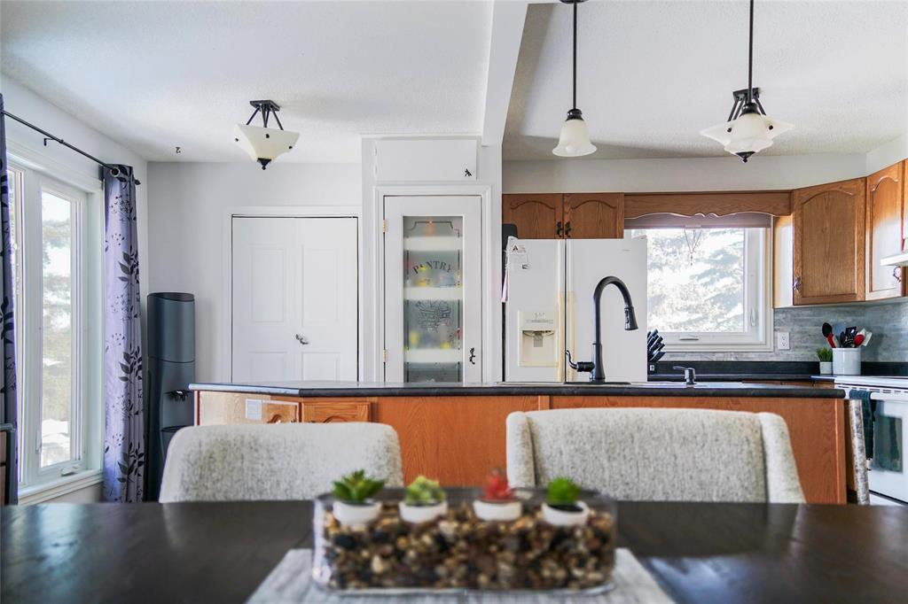 212 Goldthorpe Crescent, Winnipeg, Manitoba  R2N 3B7 - Photo 14 - 202602571