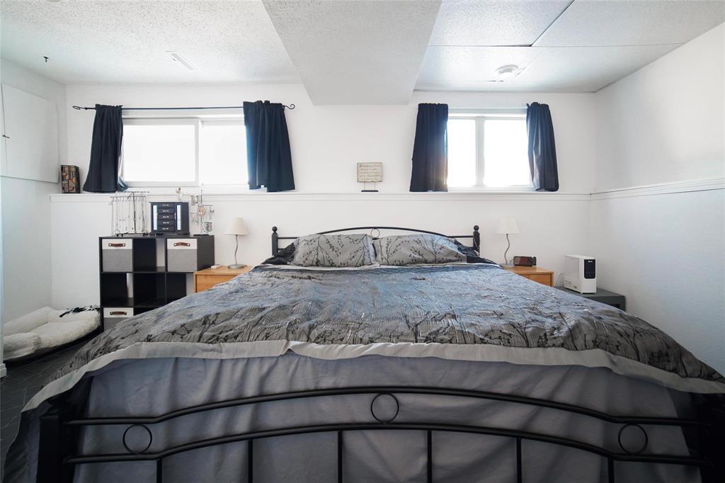 212 Goldthorpe Crescent, Winnipeg, Manitoba  R2N 3B7 - Photo 25 - 202602571