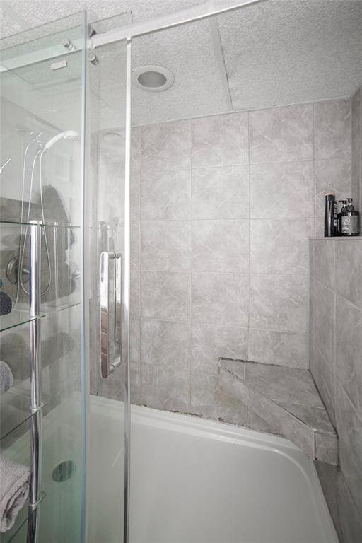 212 Goldthorpe Crescent, Winnipeg, Manitoba  R2N 3B7 - Photo 27 - 202602571