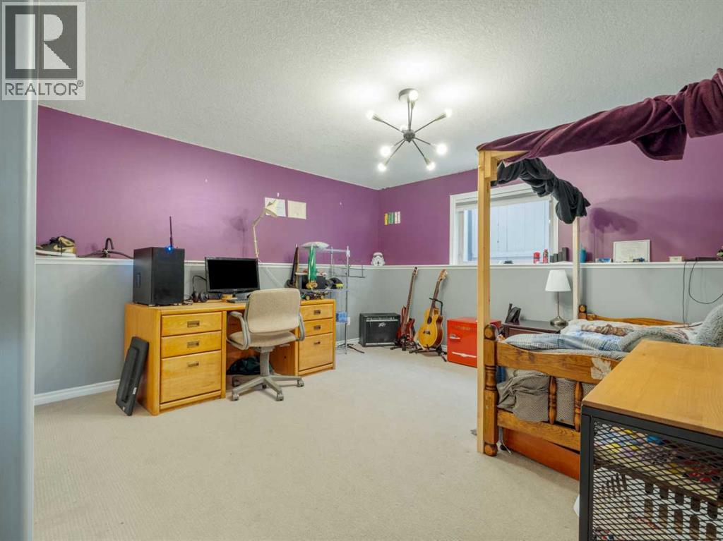 47 Kodiak Boulevard N, Lethbridge, Alberta  T1H 6S7 - Photo 35 - A2282204