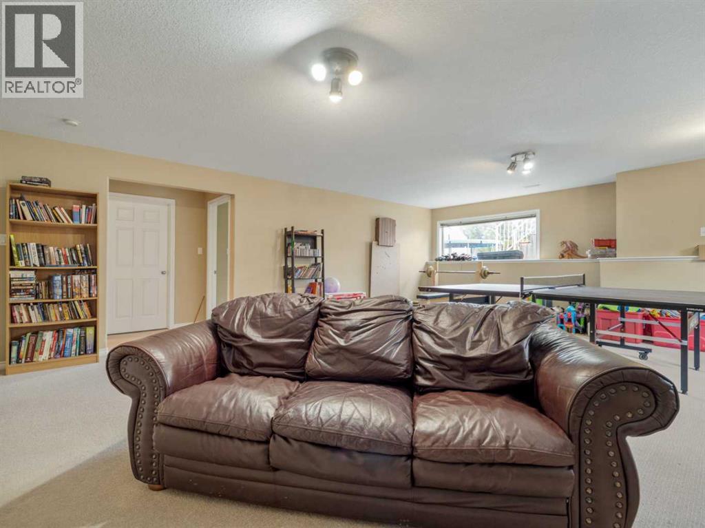 47 Kodiak Boulevard N, Lethbridge, Alberta  T1H 6S7 - Photo 37 - A2282204