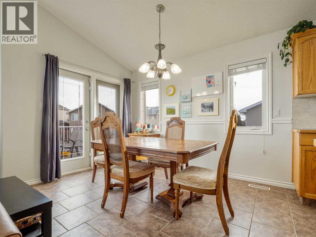 47 Kodiak Boulevard N, Lethbridge, Alberta  T1H 6S7 - Photo 14 - A2282204