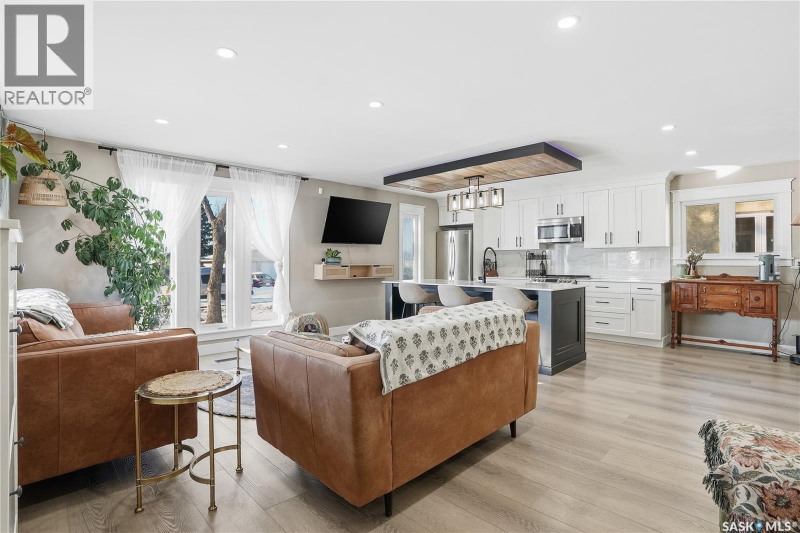 411 Appleby Drive, Saskatoon, Saskatchewan  S7M 4B6 - Photo 3 - SK028353